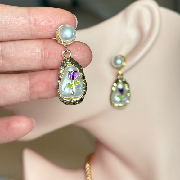 Trendy Gold and Pearl Rose Earrings - Picture 7 of 9